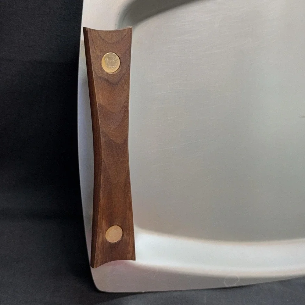 Vintage Mirro Medallion Silver Aluminum Serving Tray Wood Handles Starburst USA